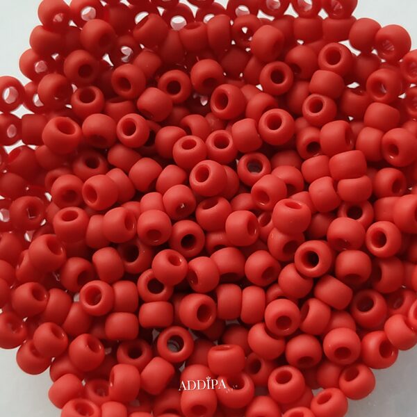 TOHO izmērs 8 sēkliņu pērlītes 10 grami, krāsa matētas sarkanas.